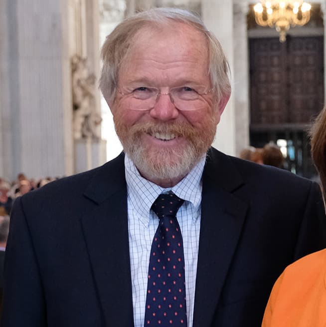 Portrait of Bill Bryson